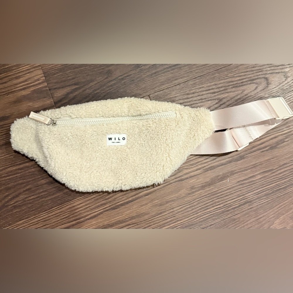 Wilo The Label Crossbody Purse